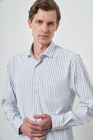  Erkek A-Beyaz Trend Çizgili Slim Fit İtalyan Yaka Gömlek