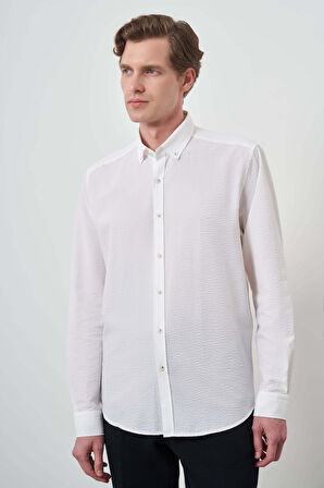  Erkek Beyaz Pamuk Trend Dynamic Fit Düğmeli Yaka Gömlek