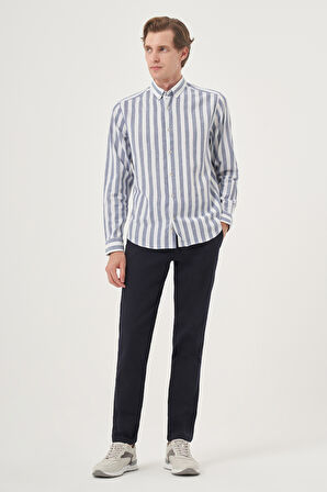  Erkek Lacivert Pamuk Trend Dynamic Fit Düğmeli Yaka Gömlek