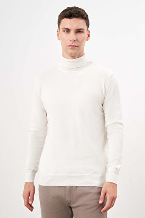  Erkek Ekru Trend Core Spun Balıkçı Yaka Dynamic Fit Rahat Kesim Triko