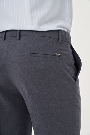  Erkek Lacivert Trend Dynamic Fit Pantolon