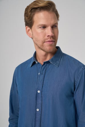  Erkek İndigo Trend Dynamic Fit Denim Gömlek