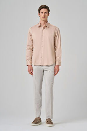  Erkek Bej Dynamic Fit Sert Yaka Gömlek