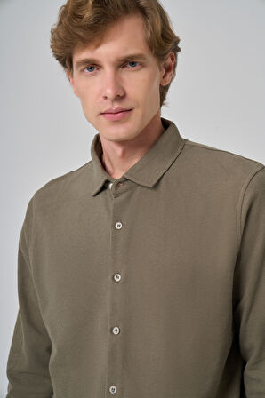  Erkek Haki Pamuk Trend Ağaç Kabuğu Desen Dinamik Fit İtalyan Yaka Gömlek