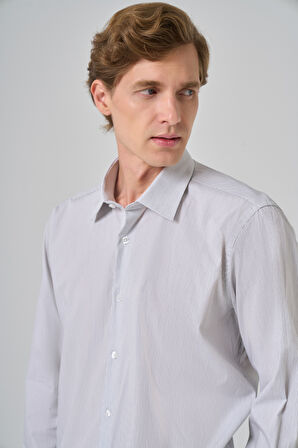  Erkek Siyah Çizgili Regular Fit Sert Yaka Gömlek