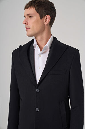  Erkek Siyah Yünlü Düz Dynamic Fit Sivri Yaka Kaban