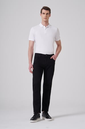  Erkek Siyah Denim 5 Cep Dynamic  Fit Jean