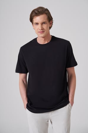  Erkek Siyah Basic Bisiklet Yaka Dynamic Fit Pamuk T-Shirt