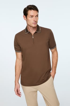  Erkek AÇIK KAHVE Trend Jakarlı Polo Yaka Dinamik Fit Tshirt