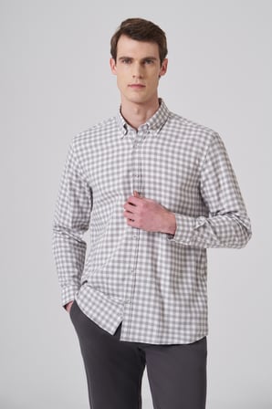  Erkek Gri Pamuk Trend Kareli Regular Fit Düğmeli Yaka Gömlek