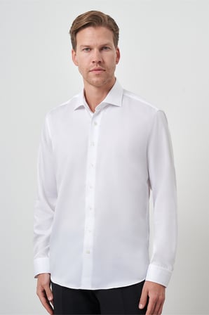  Erkek Beyaz Pamuk Trend Slim Fit Dar Kesim Non Iron Gömlek