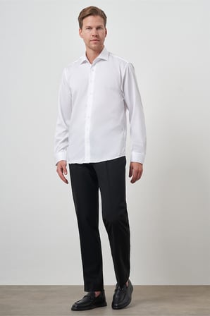  Erkek Beyaz Pamuk Trend Slim Fit Dar Kesim Non Iron Gömlek