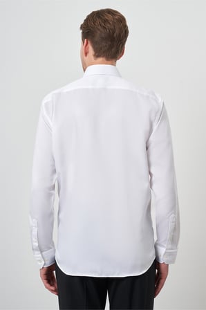  Erkek Beyaz Pamuk Trend Slim Fit Dar Kesim Non Iron Gömlek