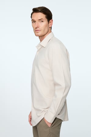  Erkek Bej Basic Regular Fit Sert Yaka Gömlek