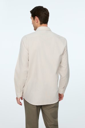  Erkek Bej Basic Regular Fit Sert Yaka Gömlek