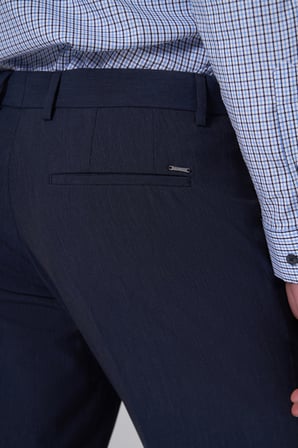  Erkek Lacivert Yünlü Trend Desenli Dynamic Fit Pantolon