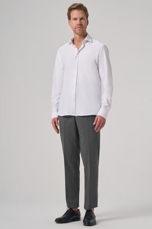  Erkek Beyaz Trend Düz Slim Fit Tam İtalyan Yaka Relaxible Gömlek