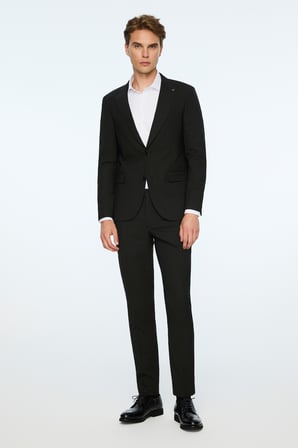  Erkek Siyah Poliviskon Basic Düz Slim Fit Sivri Yaka Takım Elbise