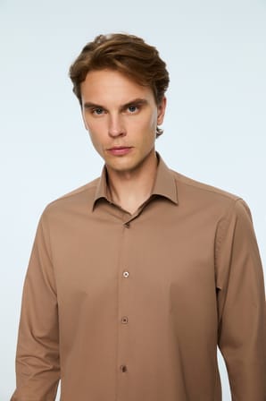  Erkek Vizon Trend Düz Dynamic Fit Sert Yaka Gömlek