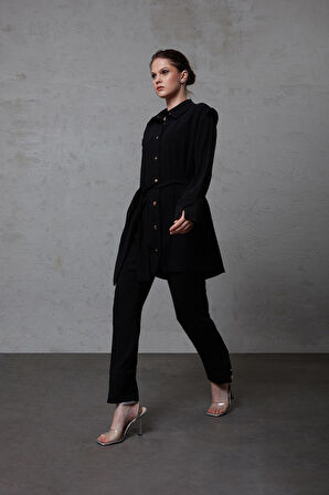 Paça Kesikli Siyah Pantolon