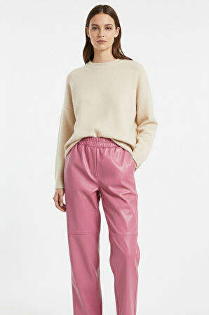 Mizalle Deri Görünümlü Pembe Jogger Pantolon