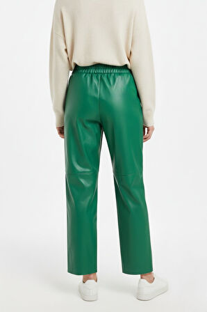 Mizalle Deri Görünümlü Yeşil Jogger Pantolon