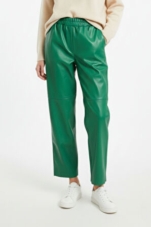 Mizalle Deri Görünümlü Yeşil Jogger Pantolon