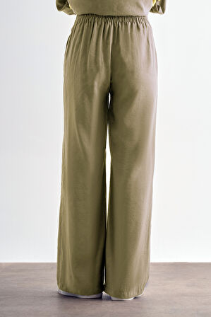 Mizalle Su Yeşili Rahat Kesim Geniş Paçalı Modal Pantolon