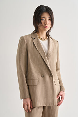 Mizalle Bej Rengi İnce Çizgili Anvelop Blazer Ceket
