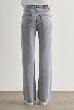 Mizalle Geniş Paça Yüksek Bel Kar Mavi Denim Pantolon