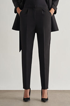 Mizalle Tek Pile Siyah Krep Klasik Pantolon