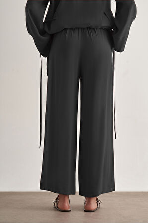 Mizalle Beli İpli Modal Karışımlı Siyah Rahat Pantolon