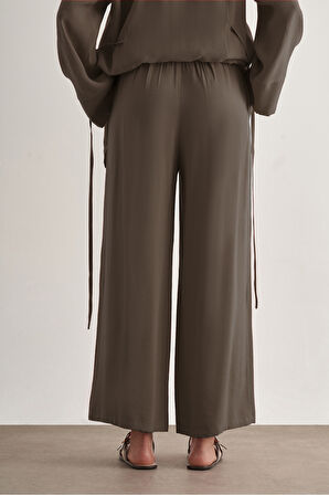 Mizalle Beli İpli Modal Karışımlı Vizon Rengi Rahat Pantolon