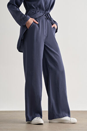 Mizalle Lacivert Rahat Kesim Geniş Paçalı Modal Pantolon