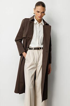 Mizalle Kahverengi Apoletli Klasik Maxi Mac Trençkot