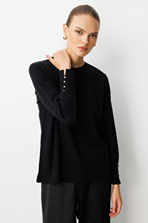 Mizalle Kol Düğmeli Siyah  Yuvarlak Yaka İnce Triko Kazak