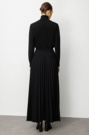 Mizalle Örme Krep Piliseli Maksi Siyah Etek