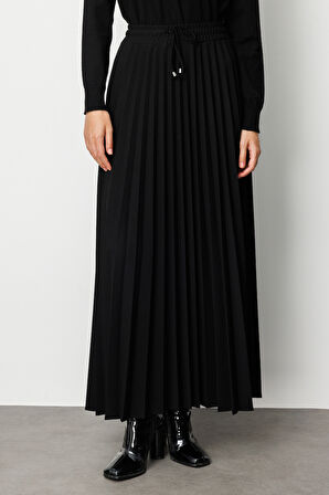 Mizalle Örme Krep Piliseli Maksi Siyah Etek