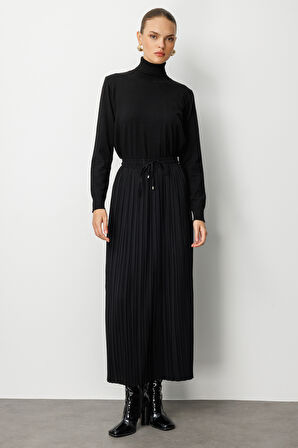 Mizalle Beli İpli İnce Piliseli Siyah Maksi Etek