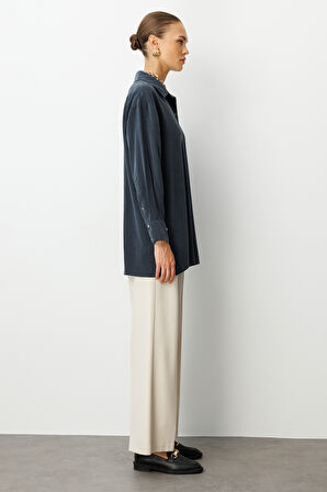 Mizalle Yan Düğmeli Siyah Cupro Tunik