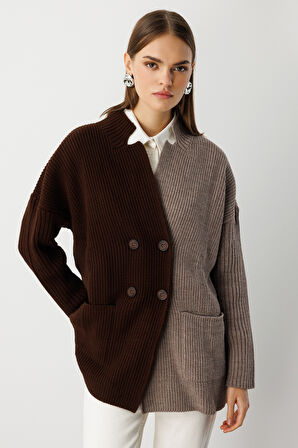 Kahve-vizon Mizalle Ekstra Oversize Gri Renk Bloklu Cepli Kalın Triko Hırka