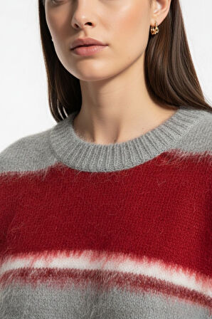 Mizalle Oversize Yumuşak Doklu Gri Kırmızı  Çizgili Triko Ka