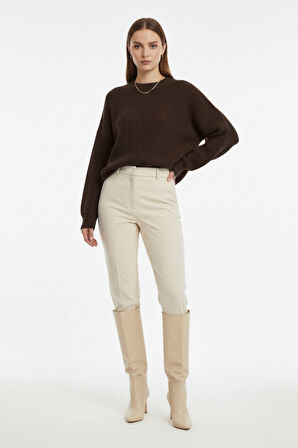 Mizalle Ekstra Oversize Düşük Kollu Selanik Örgü Kahverengi Kazak