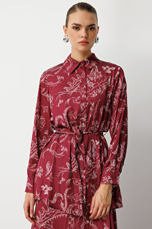Mizalle Bordo Desenli Kuşaklı Saten Uzun Gömlek Tunik