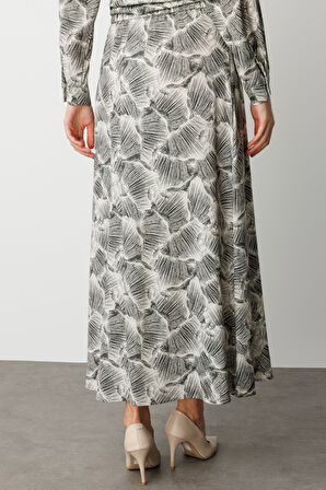 Mix Mizalle Haki Yeşil Yaprak Desenli Uzun Evaze Etek