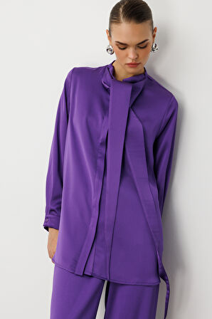 Mizalle Uzun Fular Detaylı Mor Saten Şık Bluz