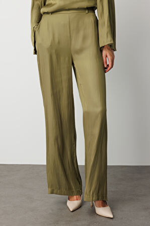 Haki Mizalle Geniş Paçalı Saten Şık Yeşil Pantolon