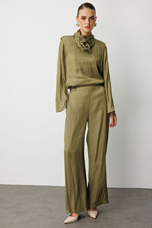 Haki Mizalle Geniş Paçalı Saten Şık Yeşil Pantolon