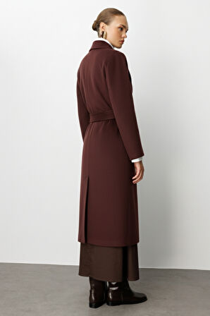 Mizalle Yünlü Kaşe Dokulu Mürdüm Rengi  Uzun Trençkot Kaban