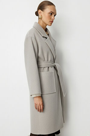 Mizalle Yünlü Kaşe Doku Torba Cepli Basic Vizon Rengi Kaban